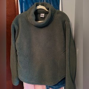 Serra Sherpa funnel neck pullover